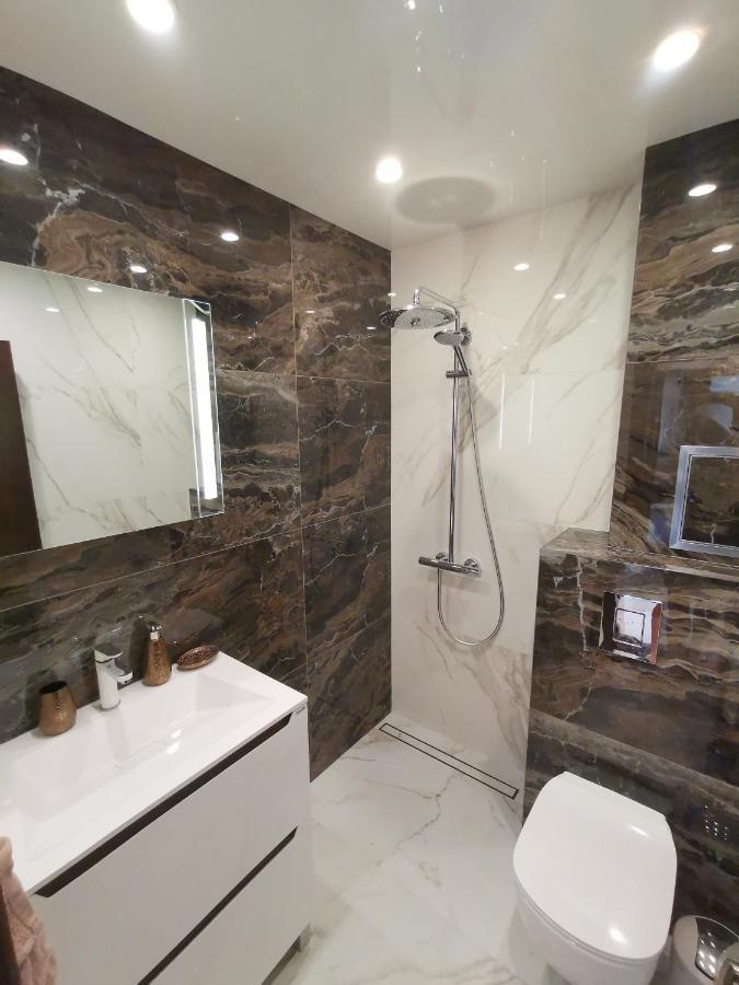 City Center Lux Apartment Varna Ngoại thất bức ảnh