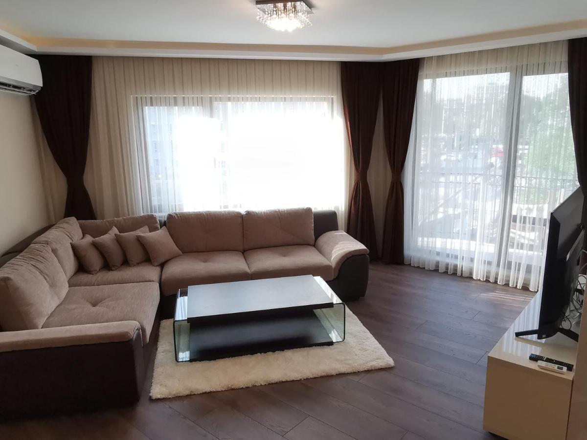 City Center Lux Apartment Varna Ngoại thất bức ảnh